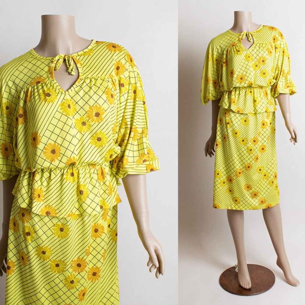 Vintage 1970s Yellow Floral Daisy Print Blouse Skirt Set 70s Flower Top